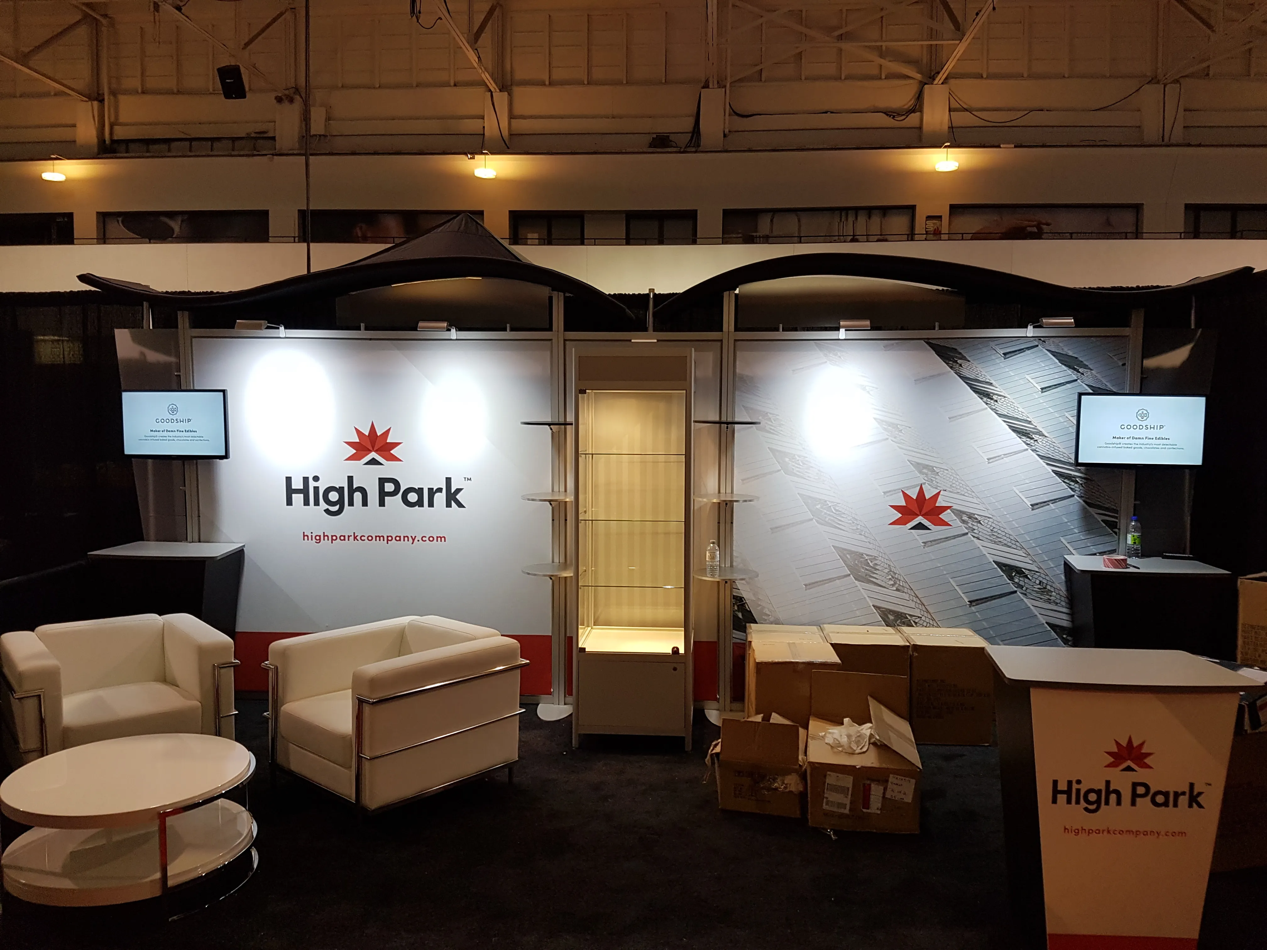 Radiant Exhibits Booth Design