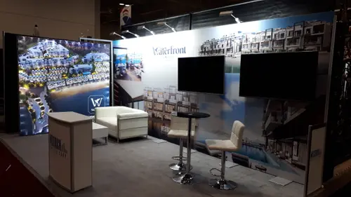 Graphic Oriented Booth 19