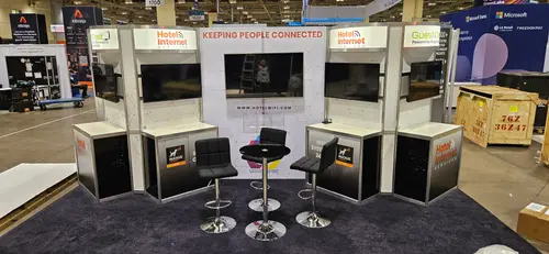 Graphic Oriented Booth 25