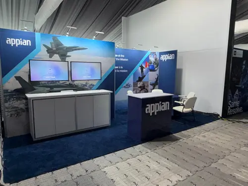 Graphic Oriented Booth 4