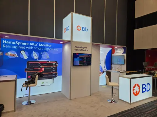 Graphic Oriented Booth 66